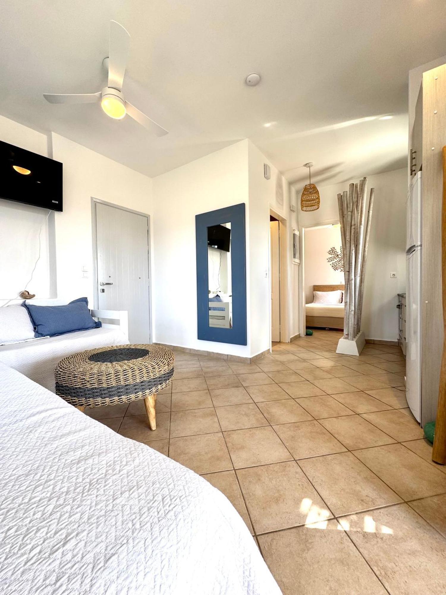 Beach House Antiparos Exterior photo