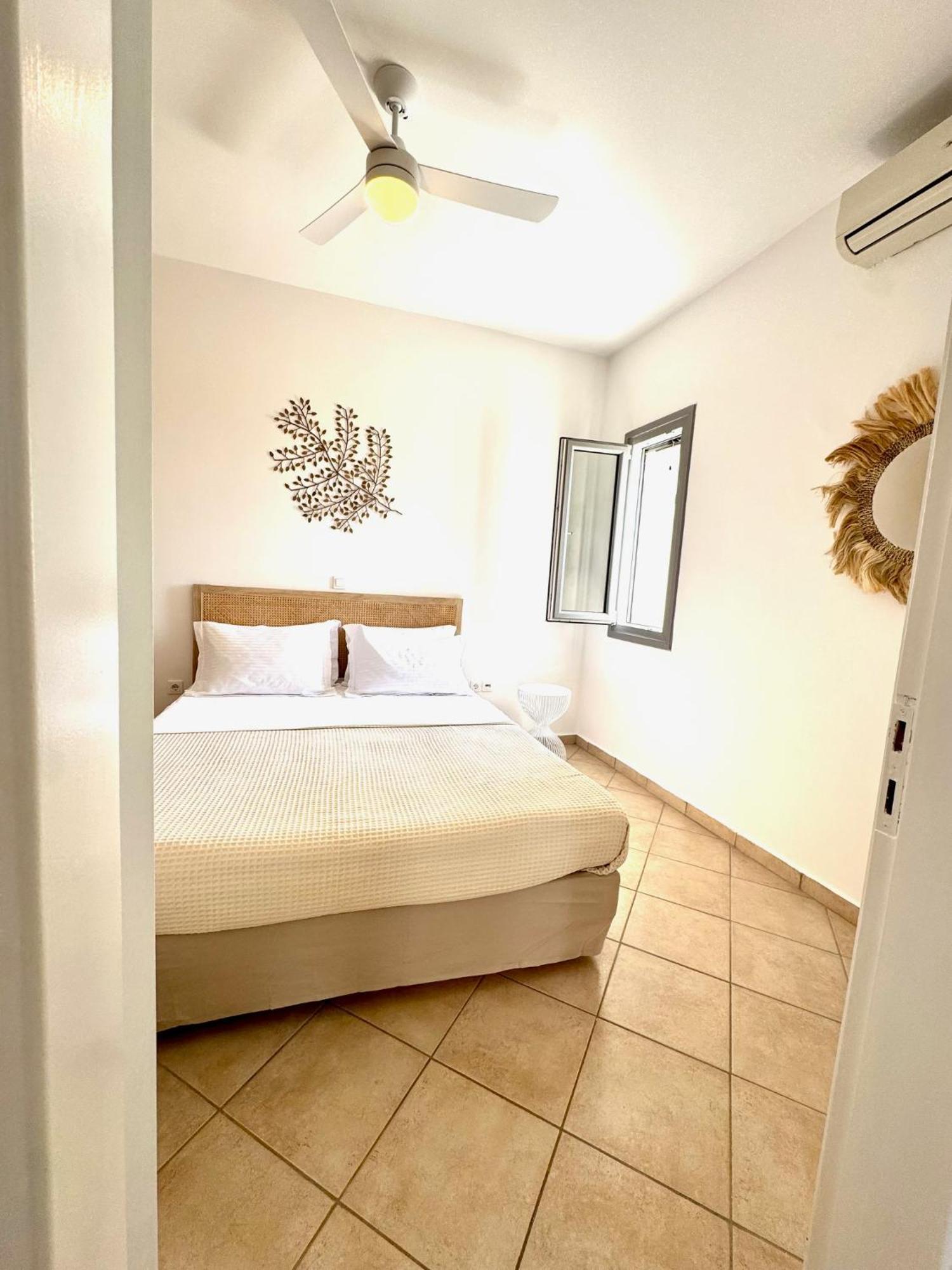 Beach House Antiparos Exterior photo