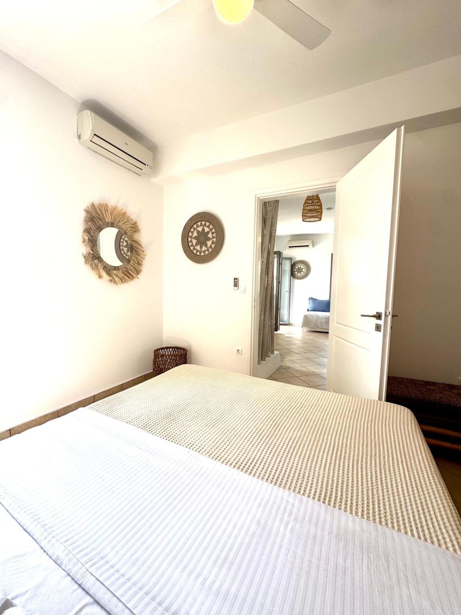 Beach House Antiparos Exterior photo