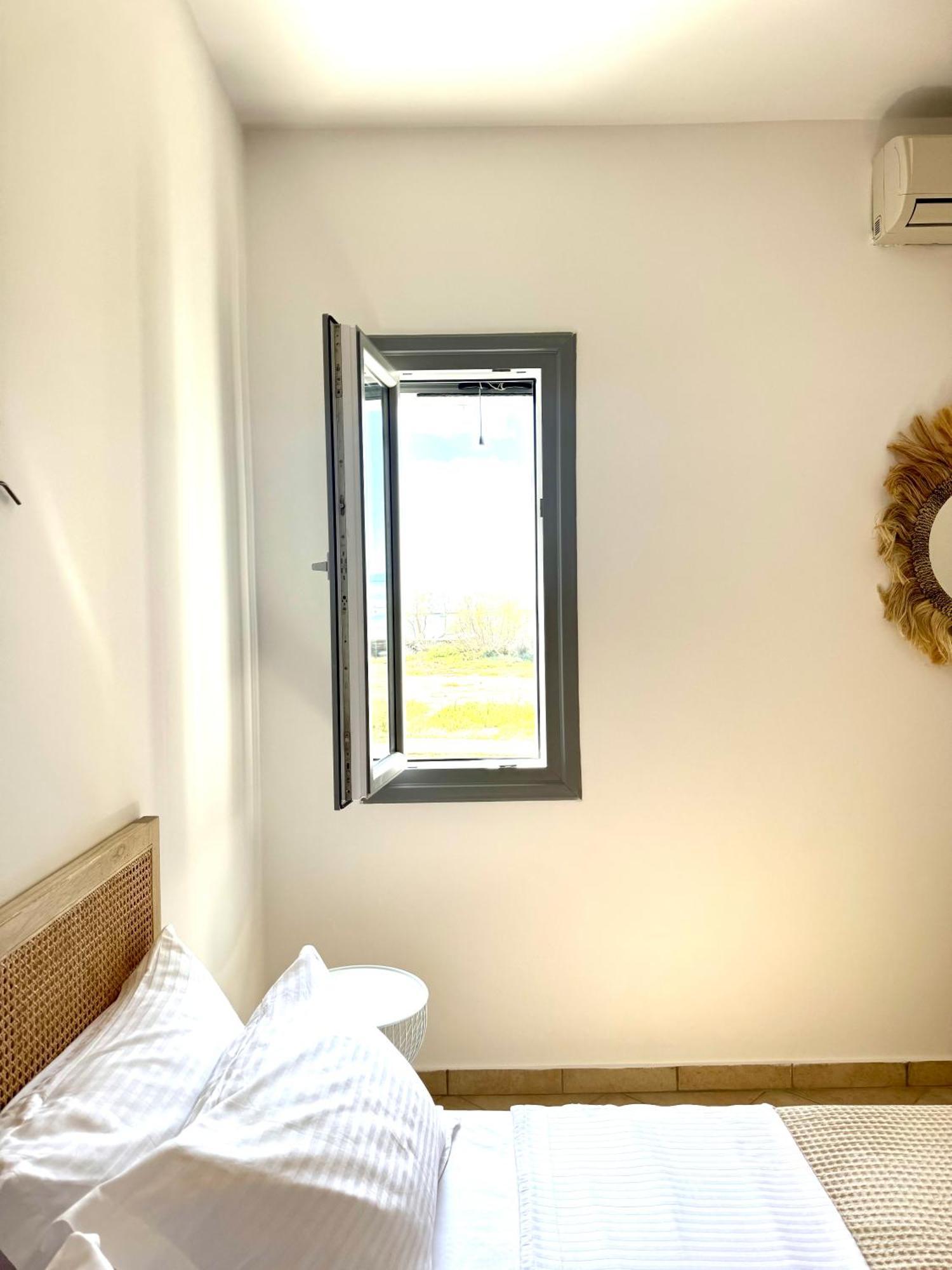 Beach House Antiparos Exterior photo