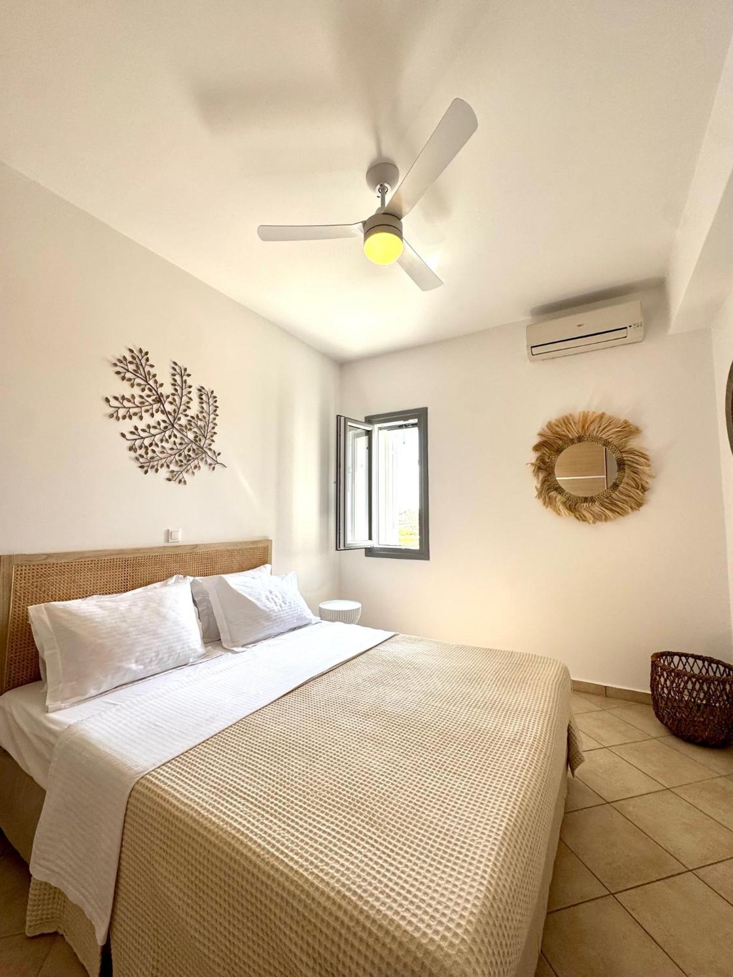 Beach House Antiparos Exterior photo